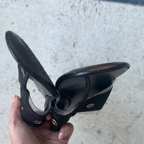 Gucci Black Sandals with Gold Accents - Picture 10 of 12